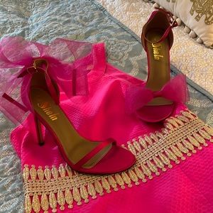 Hot pink brand new SHEIN heels. Super cute!